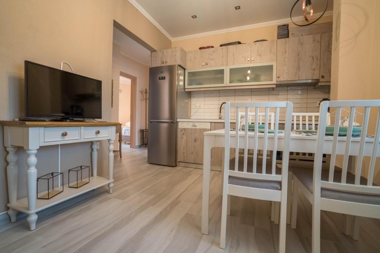 Grellia Apartment Kavála ภายนอก รูปภาพ