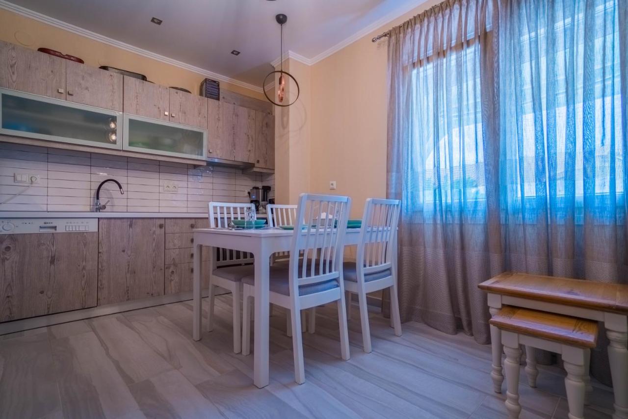 Grellia Apartment Kavála ภายนอก รูปภาพ