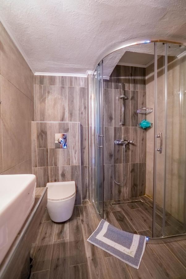Grellia Apartment Kavála ภายนอก รูปภาพ