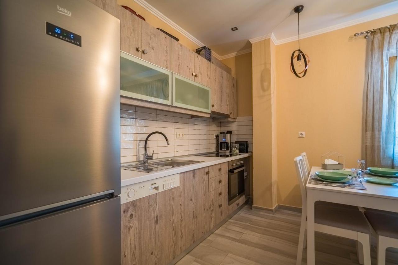 Grellia Apartment Kavála ภายนอก รูปภาพ