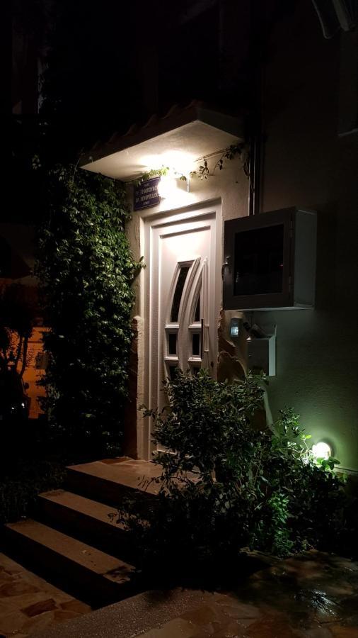 Grellia Apartment Kavála ภายนอก รูปภาพ